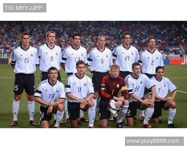 30号球星谁的足球队阵容解析及其在球队中的关键作用