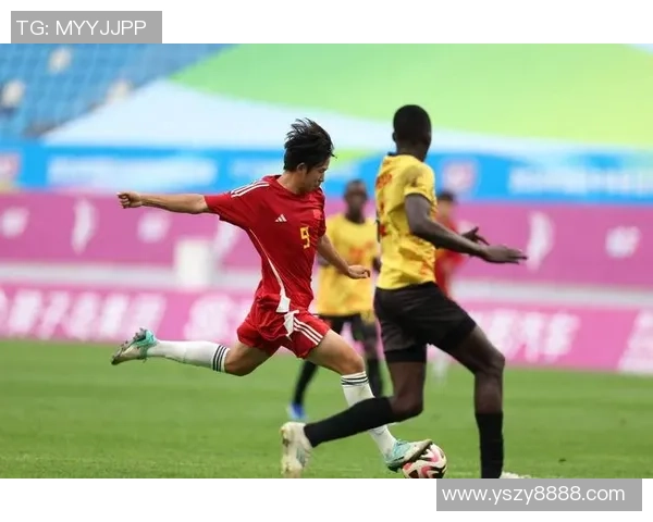 中国足球队当家球星的崛起与挑战：从国内赛场到国际舞台的全面分析