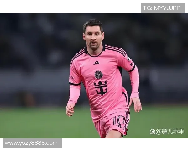 足球历史上的传奇巨星：从贝利到梅西的伟大足迹与不朽传承